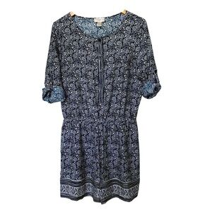 Ann Taylor LOFT Petite Paisley Navy Romper V-Neck Size 8 Casual Roll Tab Sleeve